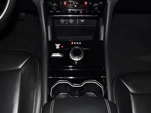 Used 2023 Jeep Grand Cherokee Limited AWD/4WD image 29