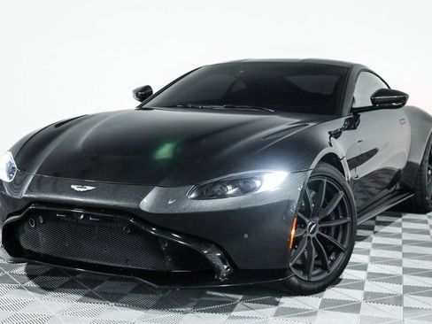 Used 2020 Aston Martin V8 Vantage Coupe image 10