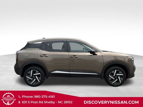 Certified 2026 Nissan Kicks SV w/ Charging Package FWD image 5