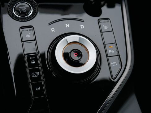 Certified 2023 Kia Niro EX w/ EX Cold Weather Package image 24