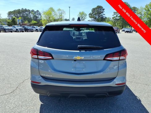 Used 2024 Chevrolet Equinox LS w/ LS Convenience Package image 4