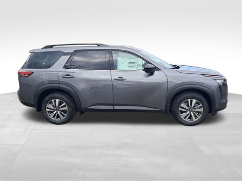 New 2026 Nissan Pathfinder SL w/ Lighting Package AWD/4WD image 7