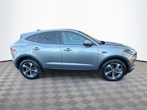 Used 2023 Jaguar E-PACE SE image 5