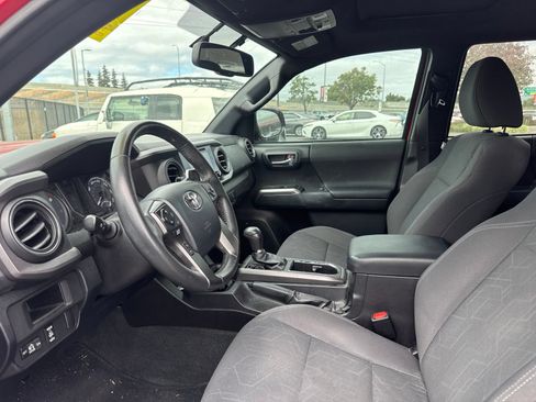 Used 2016 Toyota Tacoma TRD Sport RWD image 15