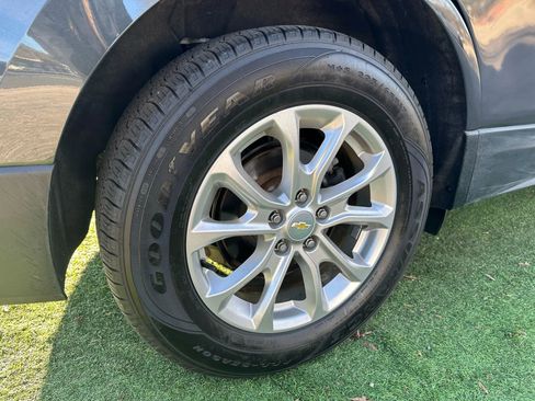 Used 2020 Chevrolet Equinox LS w/ LPO, Roadside Safety Package image 43