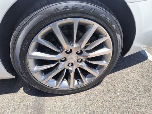 Used 2018 Cadillac CT6 Luxury AWD/4WD image 6