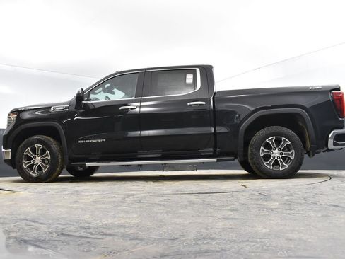Used 2024 GMC Sierra 1500 SLT w/ X31 Off-Road Package AWD/4WD image 45