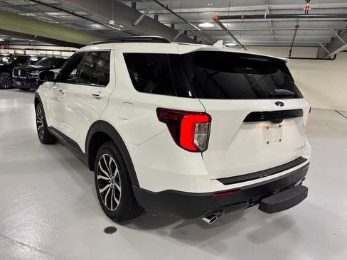 Used 2023 Ford Explorer ST-Line w/ Class IV Trailer Tow Package AWD/4WD image 3