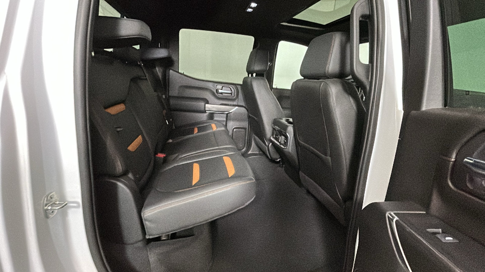 Used 2022 GMC Sierra 1500 AT4 w/ AT4 Premium Package AWD/4WD image 34