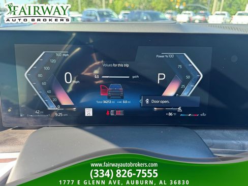Used 2025 BMW X7 xDrive40i w/ Premium Package AWD/4WD image 22