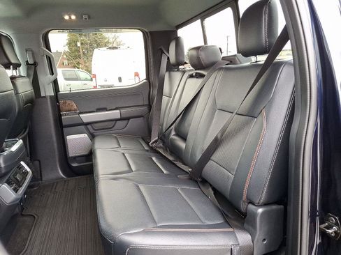 Used 2022 Ford F150 Lariat image 9