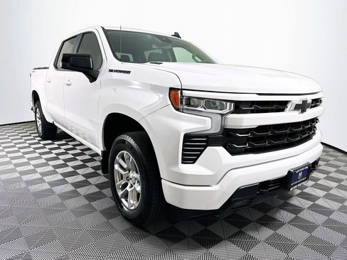 Used 2024 Chevrolet Silverado 1500 RST w/ Protection Package image 7