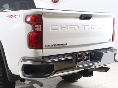 Used 2020 Chevrolet Silverado 2500 LT AWD/4WD image 21