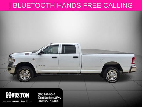 Used 2022 RAM 3500 Tradesman w/ Chrome Appearance Group AWD/4WD image 8