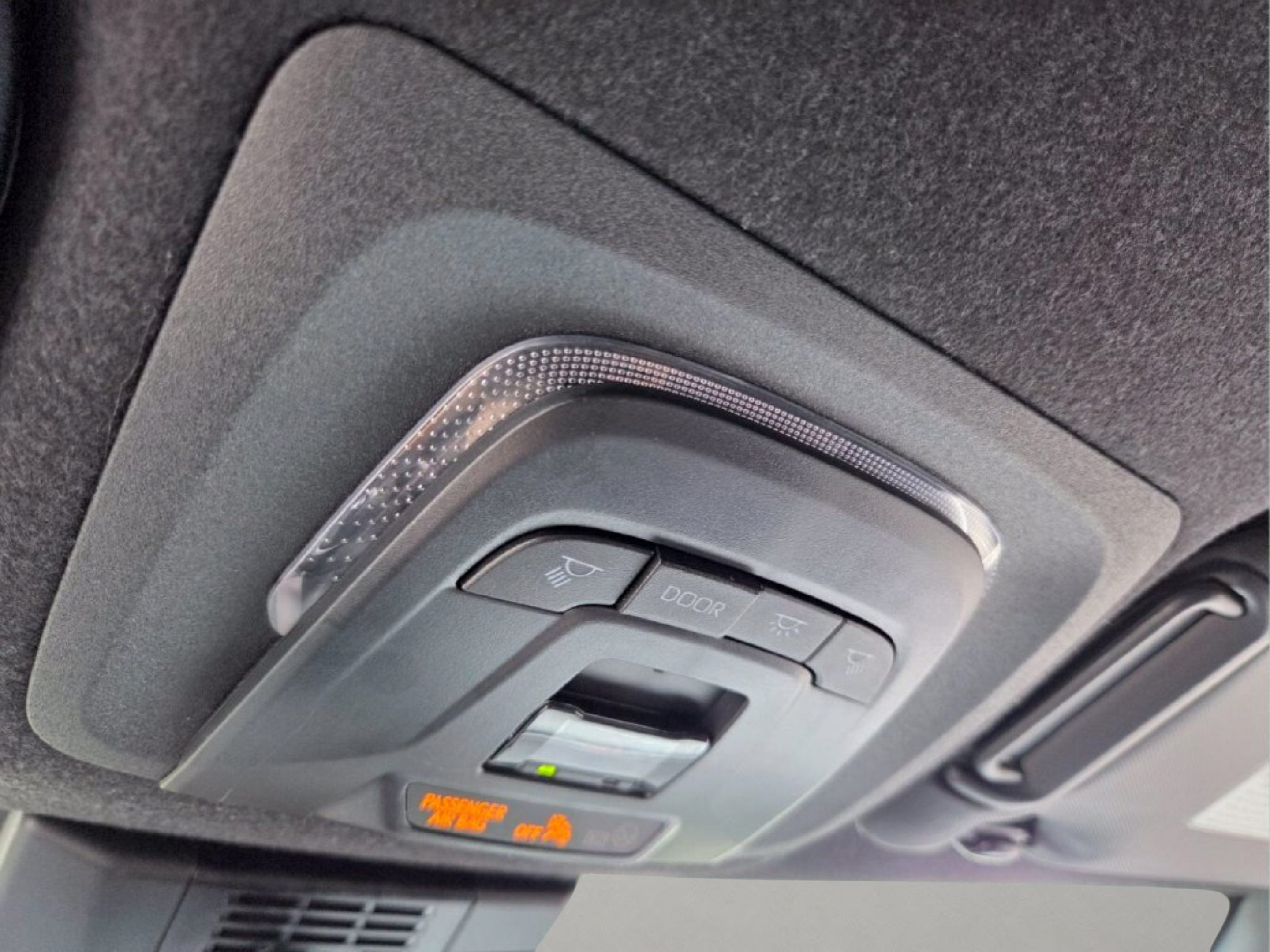 Used 2025 Toyota Corolla SE FWD image 29