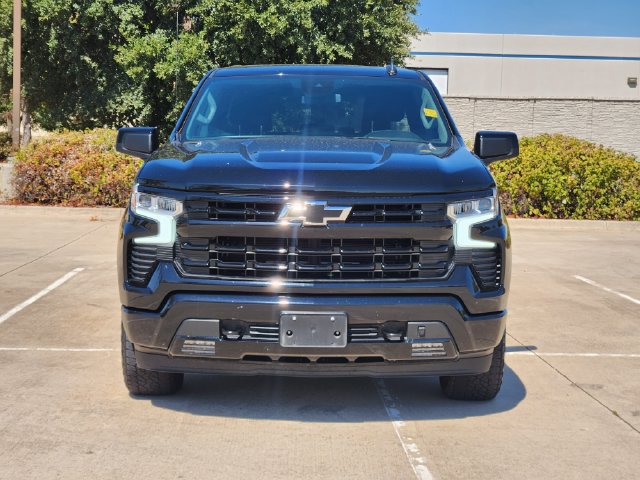 Used 2025 Chevrolet Silverado 1500 RST AWD/4WD image 2