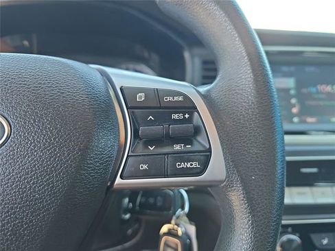 Used 2019 Hyundai Sonata SE FWD image 19