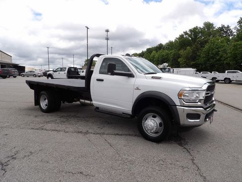 Used 2022 RAM 4500 Tradesman RWD image 10