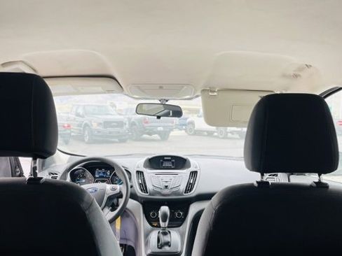 Used 2016 Ford Escape SE image 13