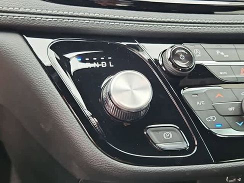 New 2026 Chrysler Pacifica Select AWD/4WD image 30