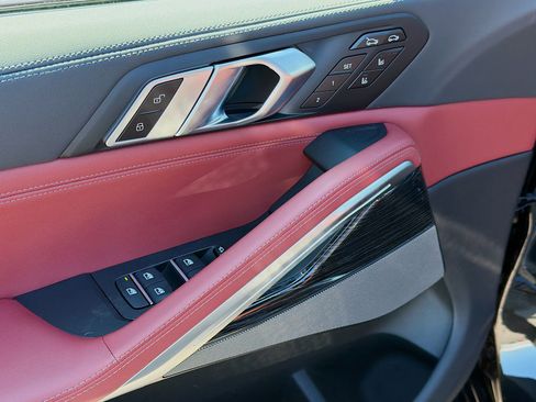 New 2026 BMW X6 xDrive40i w/ Executive Package image 22