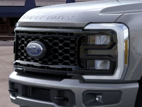 New 2026 Ford F250 XL AWD/4WD image 17