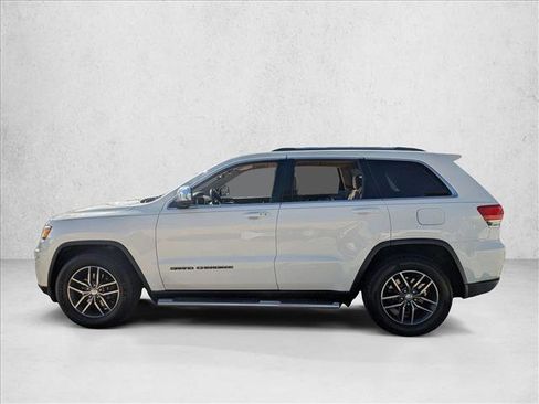 Used 2018 Jeep Grand Cherokee Laredo image 8