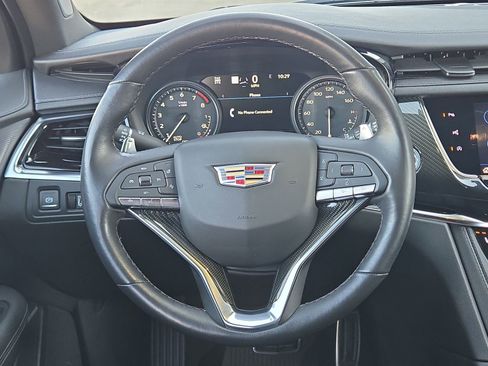 Used 2022 Cadillac XT6 Sport w/ Technology Package image 14