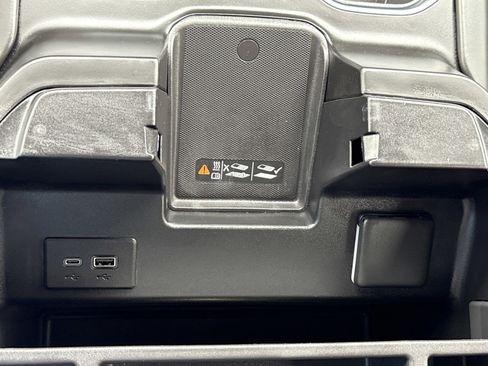 Used 2024 GMC Sierra 1500 Denali Ultimate AWD/4WD image 36