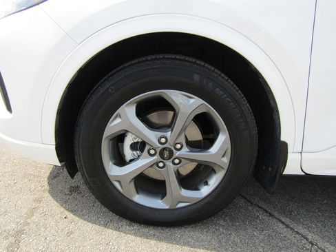Used 2023 Ford Escape ST-Line Select w/ Tech Pack #2 AWD/4WD image 9