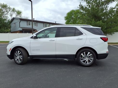Used 2024 Chevrolet Equinox Premier image 34