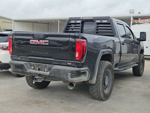 Used 2022 GMC Sierra 2500 AT4 w/ AT4 Premium Plus Package AWD/4WD image 5