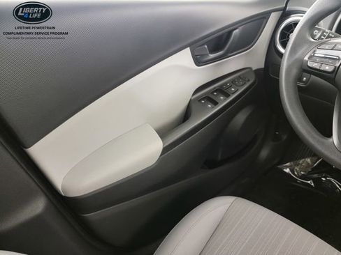 Used 2023 Hyundai Kona SEL AWD/4WD image 30