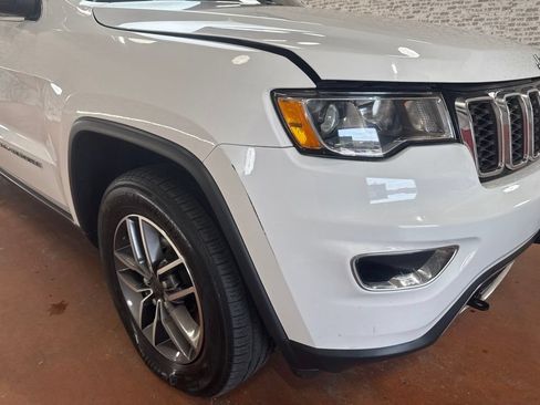 Used 2022 Jeep Grand Cherokee Limited AWD/4WD image 9