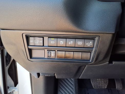 Certified 2025 Toyota Sequoia SR5 AWD/4WD image 19