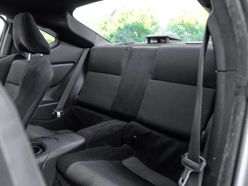 Used 2017 Toyota 86 RWD image 33