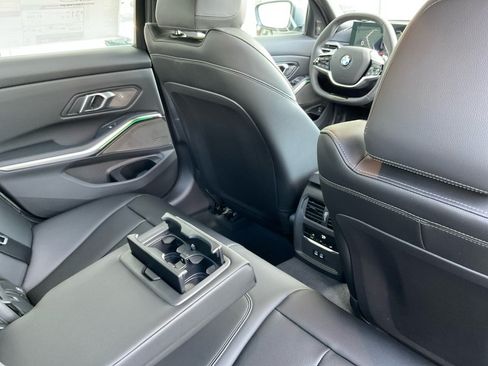 Used 2026 BMW 330i Sedan w/ Premium Package RWD image 28