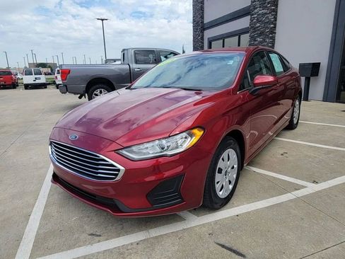 Used 2019 Ford Fusion S image 8