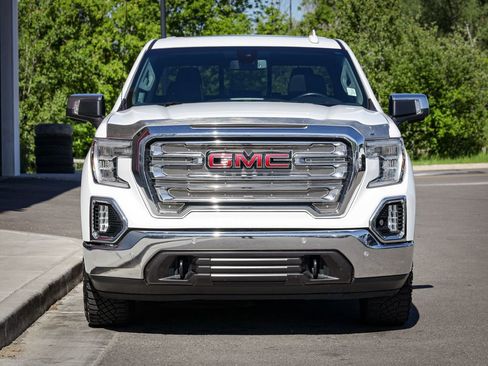 Used 2019 GMC Sierra 1500 SLT w/ SLT Premium Plus Package AWD/4WD image 9