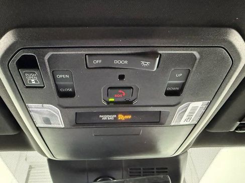 Used 2025 Toyota Tacoma TRD Sport w/ TRD Sport Premium Package image 19