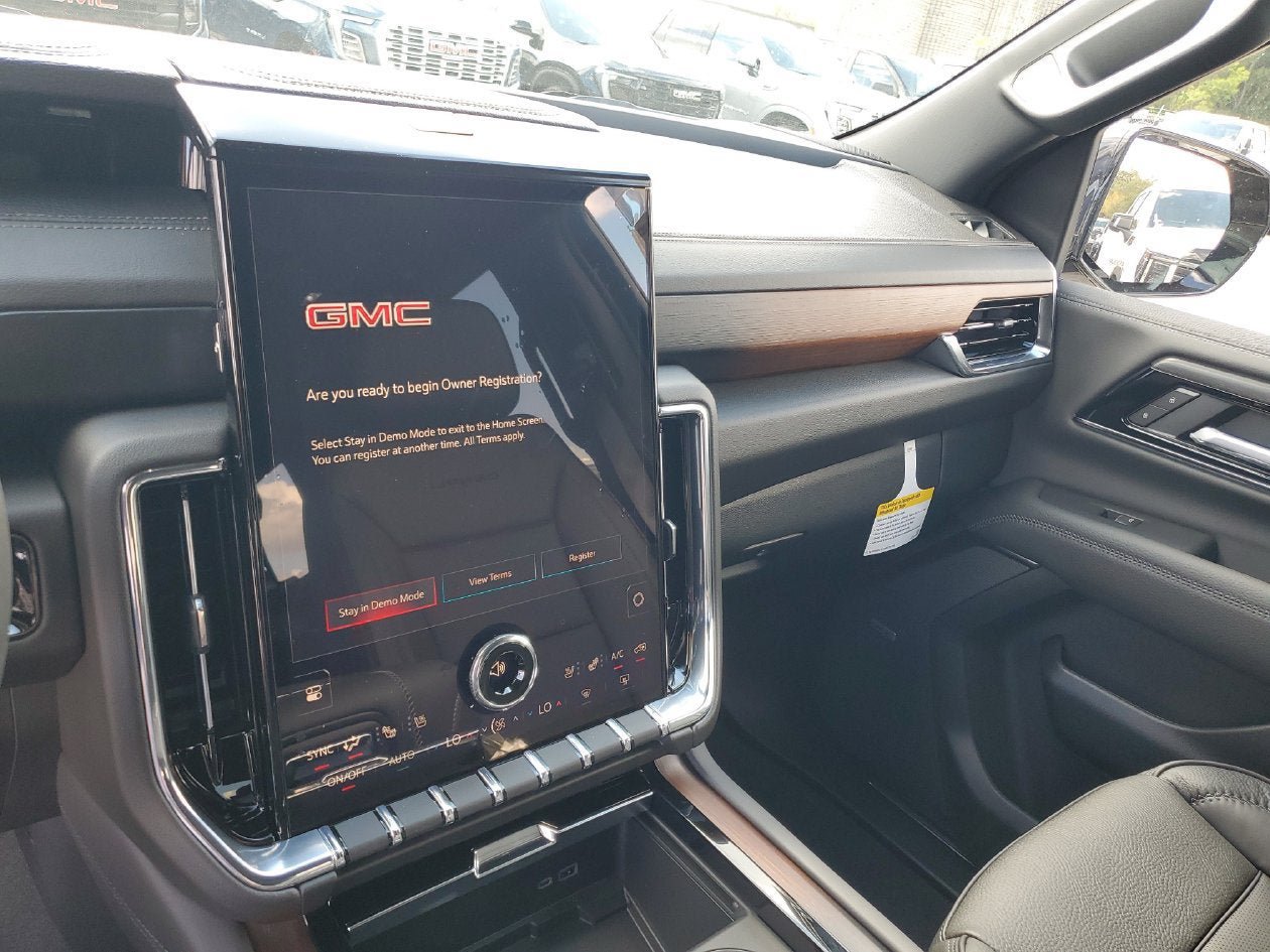 New 2027 GMC Yukon Denali w/ Denali Reserve Package AWD/4WD image 26