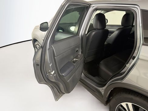 Used 2024 Mitsubishi Outlander Sport AWD image 24
