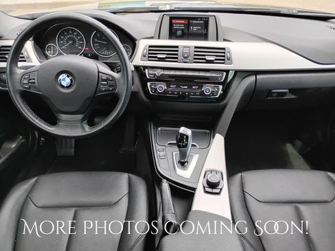 Used 2018 BMW 320i xDrive Sedan AWD/4WD image 4