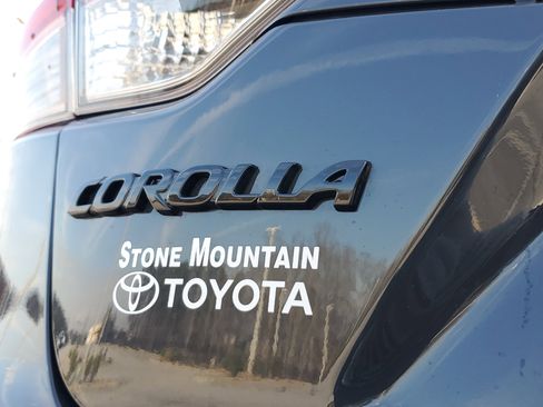 Used 2025 Toyota Corolla LE image 8