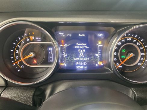 Used 2023 Jeep Gladiator Overland image 14