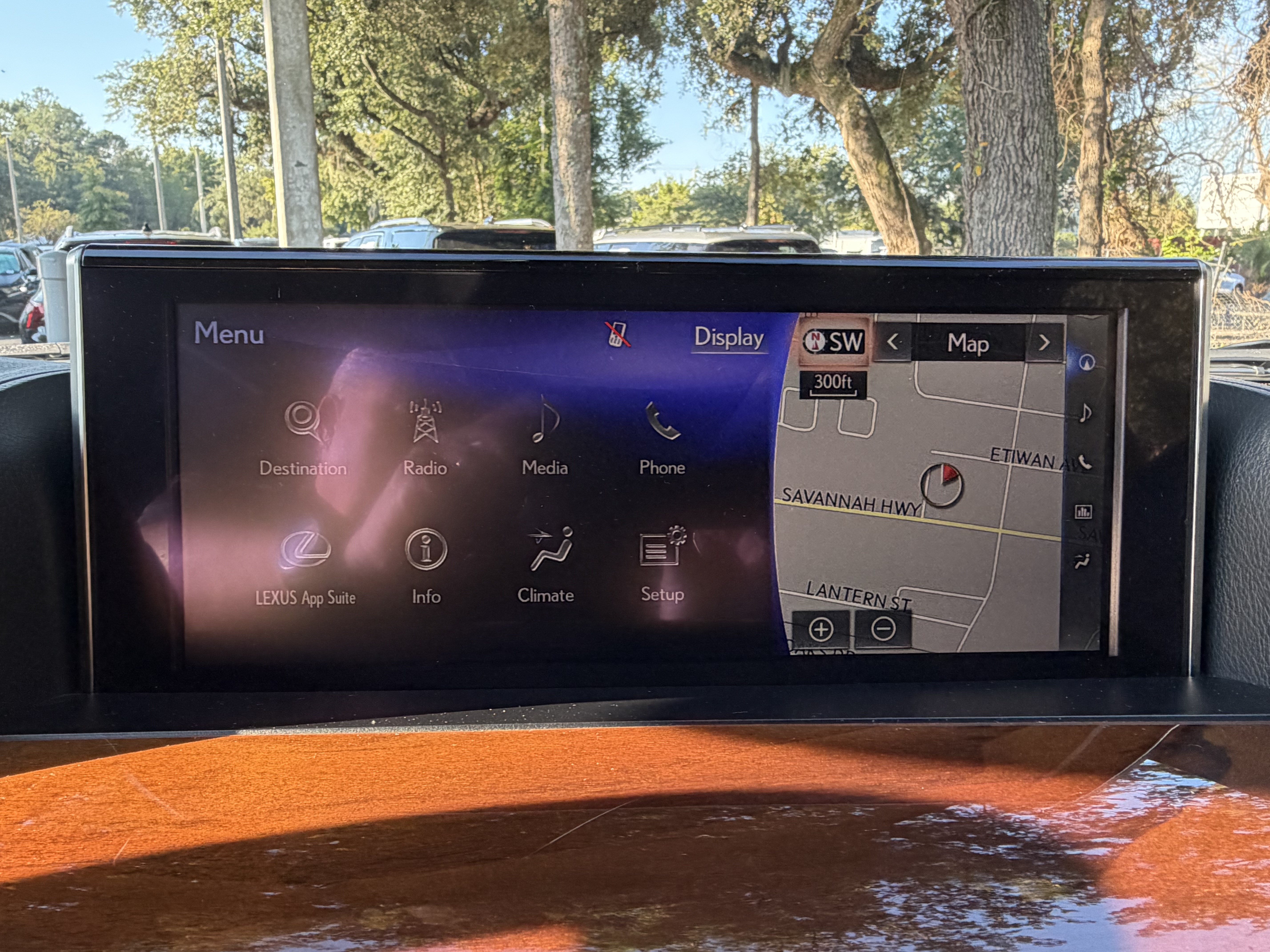 Used 2017 Lexus LX 570 4WD w/ Luxury Package image 24