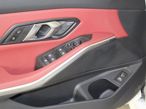 New 2026 BMW 330i Sedan w/ M Sport Package image 24