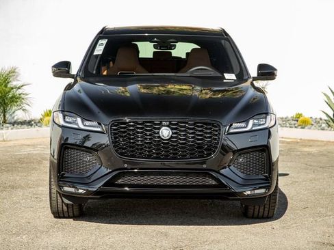 New 2026 Jaguar F-PACE R-Dynamic S image 3
