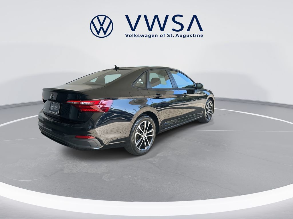 Certified 2024 Volkswagen Jetta Sport FWD image 7