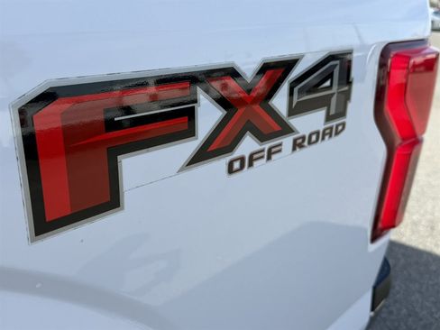 Used 2019 Ford F150 XLT w/ Equipment Group 302A Luxury image 22